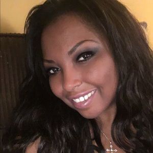 Meet your Posher, Renee